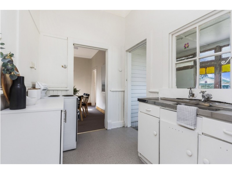 7 Moore Street, Invermay TAS 7248