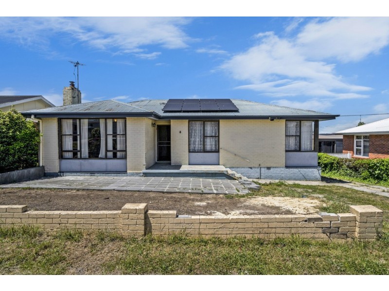 8 Paringa Avenue, Newnham TAS 7248