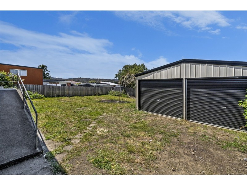 8 Paringa Avenue, Newnham TAS 7248