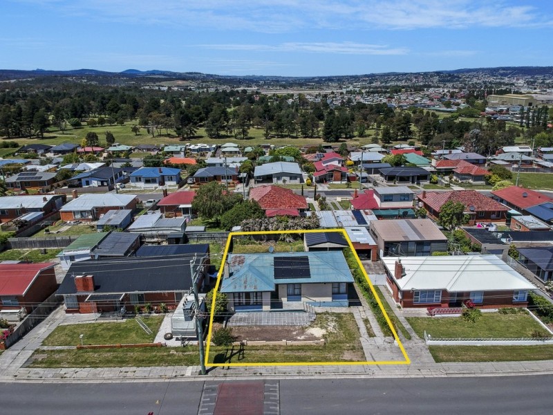 8 Paringa Avenue, Newnham TAS 7248
