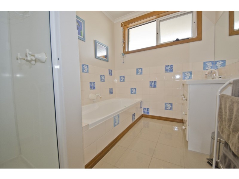 4 Delta Avenue, Youngtown TAS 7249