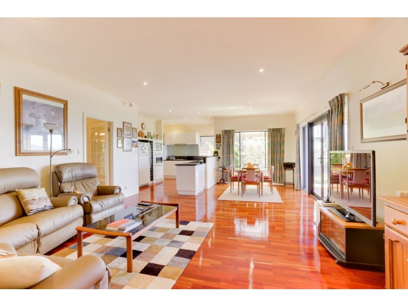 144 Oxford Street, Beauty Point TAS 7270