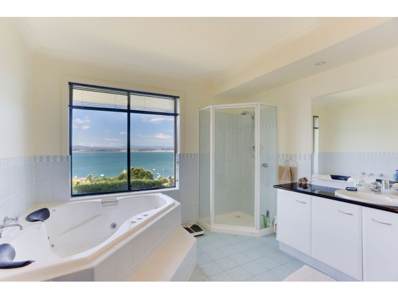 144 Oxford Street, Beauty Point TAS 7270