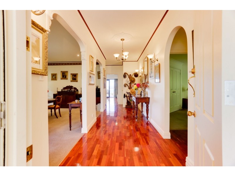 144 Oxford Street, Beauty Point TAS 7270