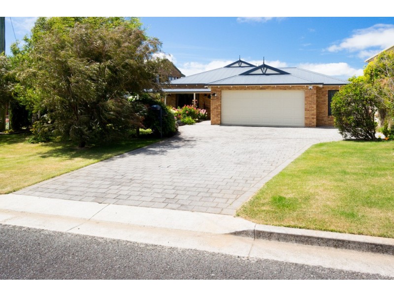 144 Oxford Street, Beauty Point TAS 7270