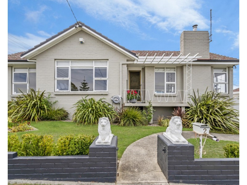 2 Paringa Avenue, Newnham TAS 7248