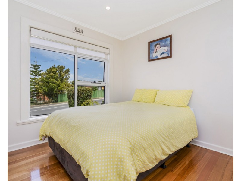 2 Paringa Avenue, Newnham TAS 7248