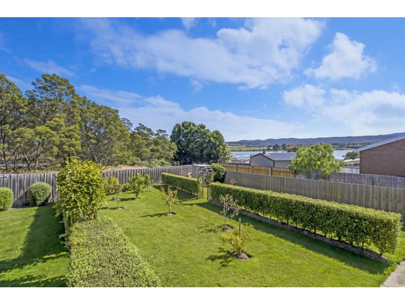 9 Pheasant Place, Legana TAS 7277