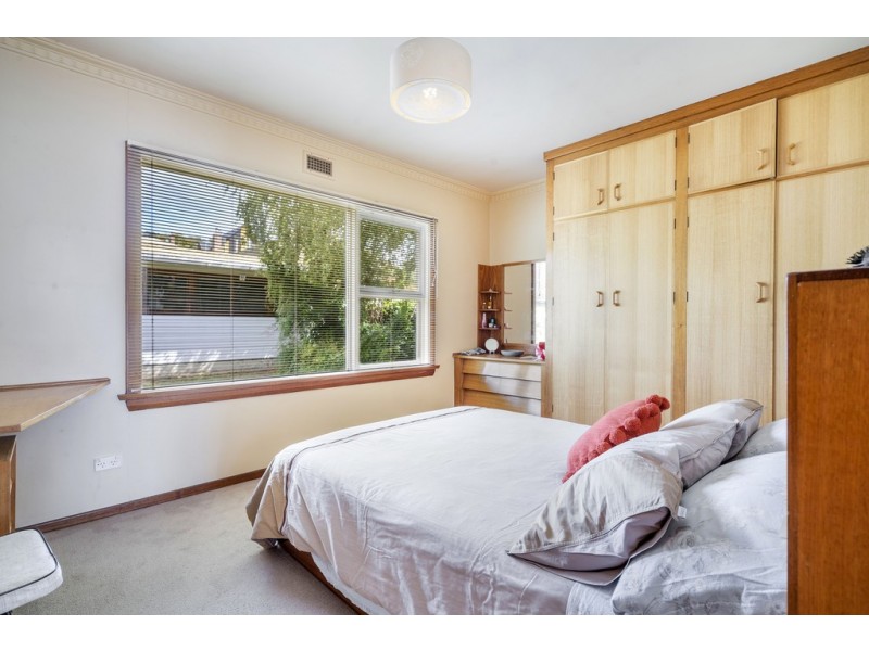 10 Valley Street, Trevallyn TAS 7250