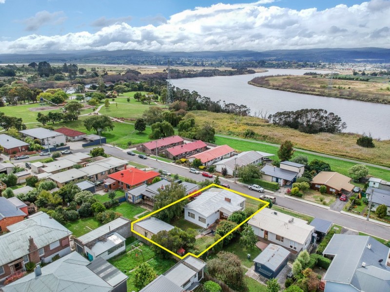 10 Valley Street, Trevallyn TAS 7250