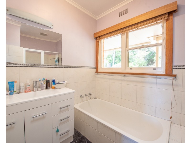 13 Fairthorne Road, Trevallyn TAS 7250