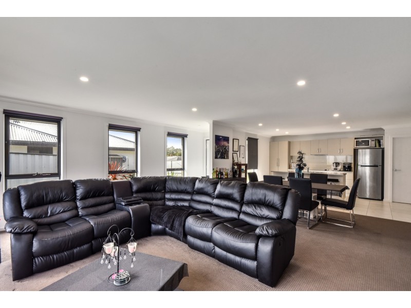 2/22 Corella Drive, Legana TAS 7277