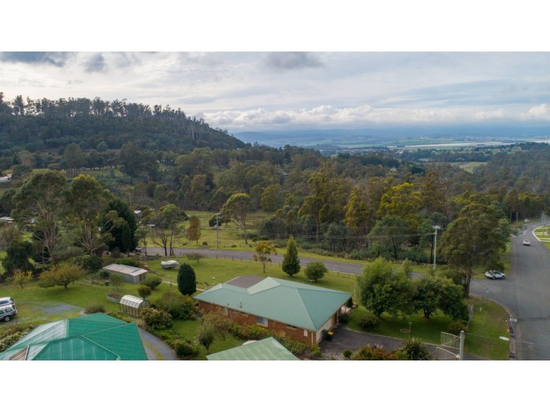 13 Pleasant Hills Drive, Grindelwald TAS 7277