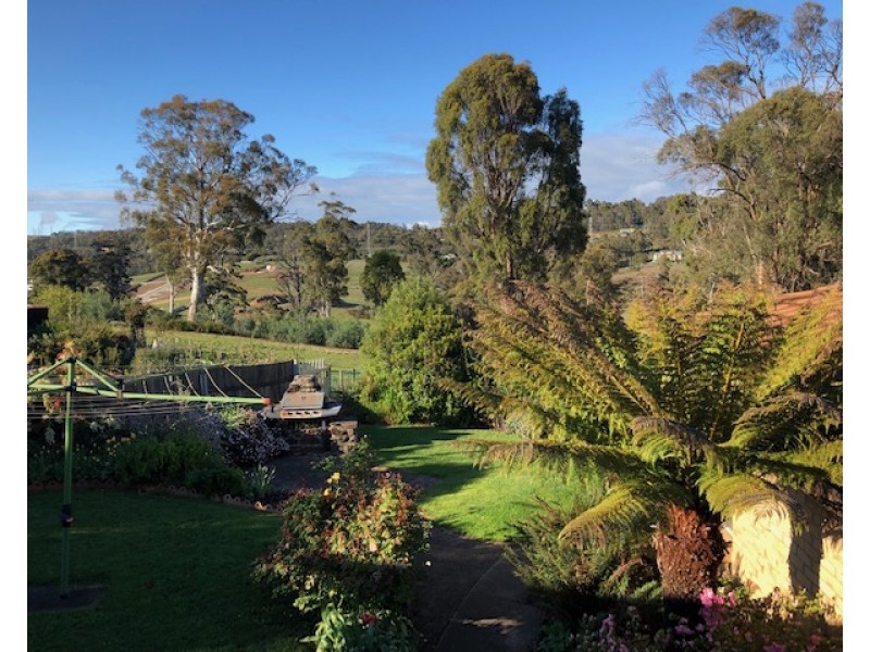 14 Far View Avenue, Riverside TAS 7250