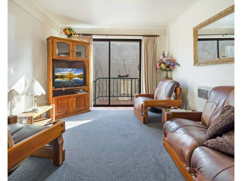 9 Yorktown Square, Launceston TAS 7250