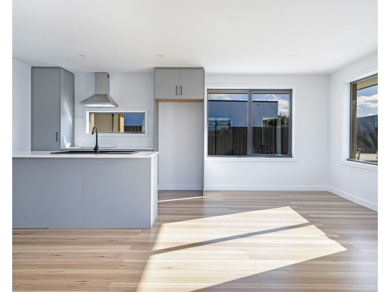 1, 2 and 3 – 9 Effra Court, Perth TAS 7300