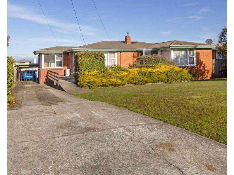 56 Paringa Avenue, Newnham TAS 7248
