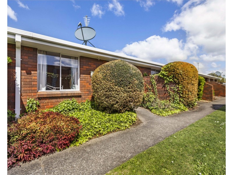 2/449 Invermay Road, Mowbray TAS 7248