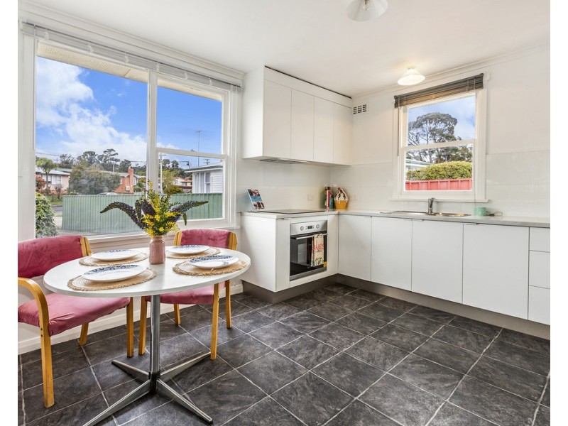 6 Lennox Street, Ravenswood TAS 7250