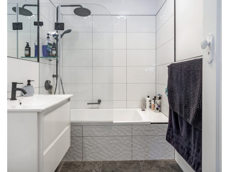 1/18 Weedon Avenue, South Launceston TAS 7249
