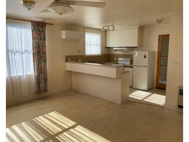 11 Yorktown Square, Launceston TAS 7250