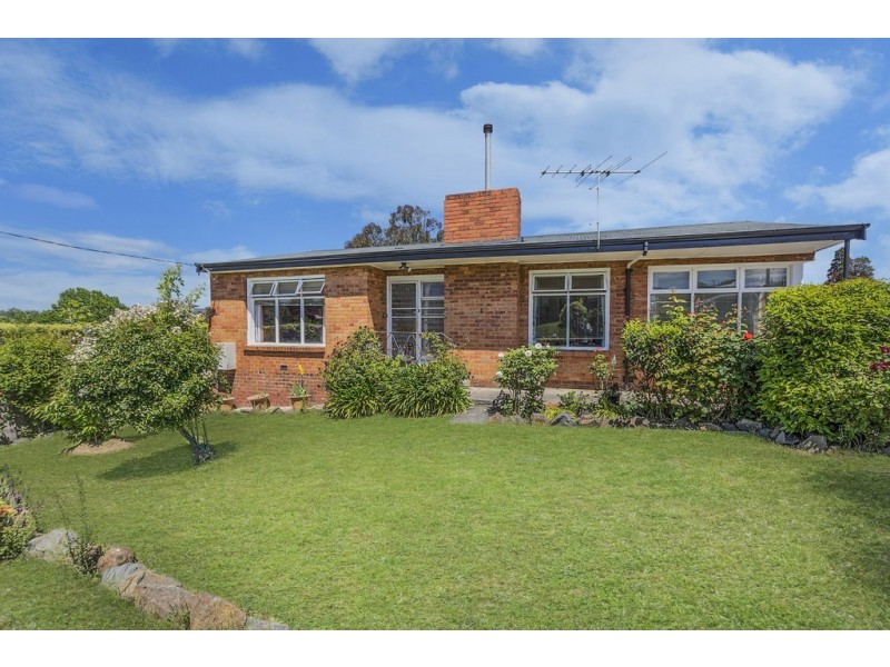 3 Parua Road, Newnham TAS 7248