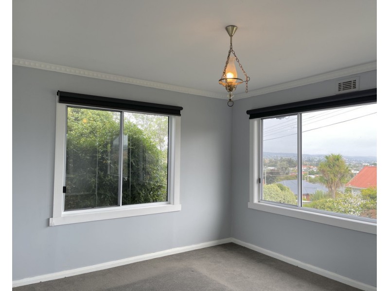 6 Hillary Street, St Leonards TAS 7250