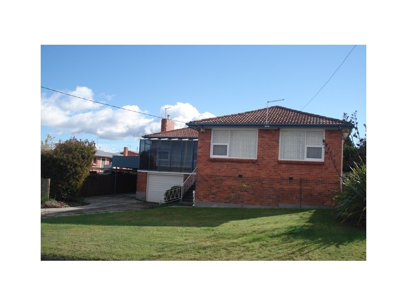 7 Cedar Street, Newnham TAS 7248