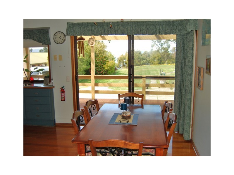 90 Oxford Street, Beauty Point TAS 7270