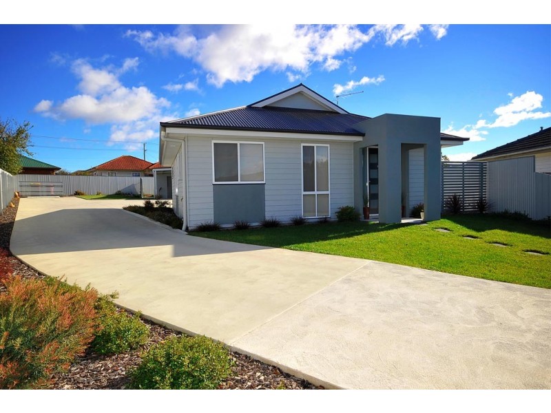 1 and 2 / 69 Mayfield Street, Mayfield TAS 7248