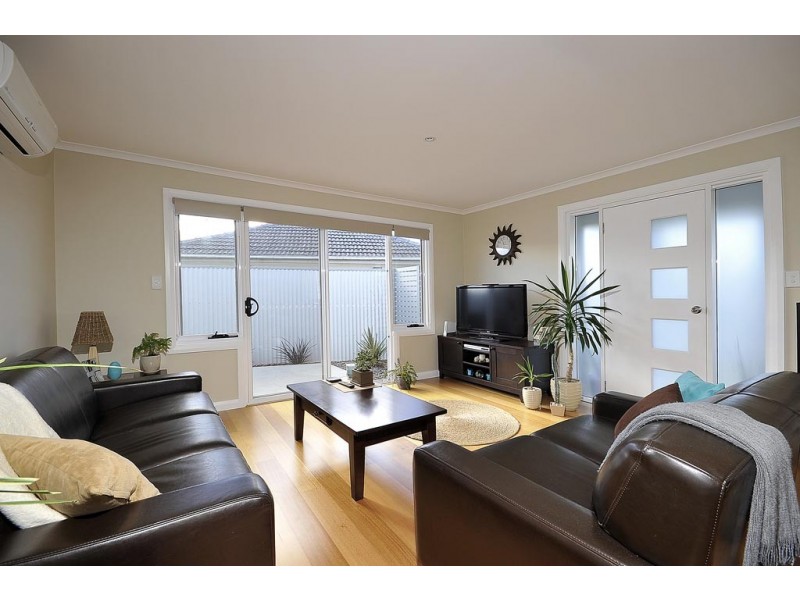 1 and 2 / 69 Mayfield Street, Mayfield TAS 7248