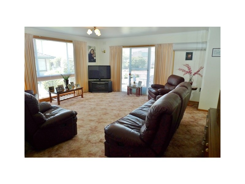 20 Hilton Place, Norwood TAS 7250