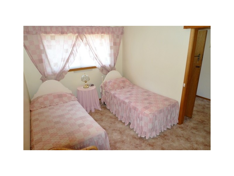 20 Hilton Place, Norwood TAS 7250