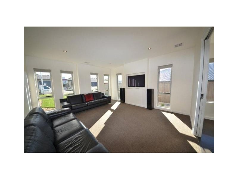 8 Gladstone Place, Prospect TAS 7250