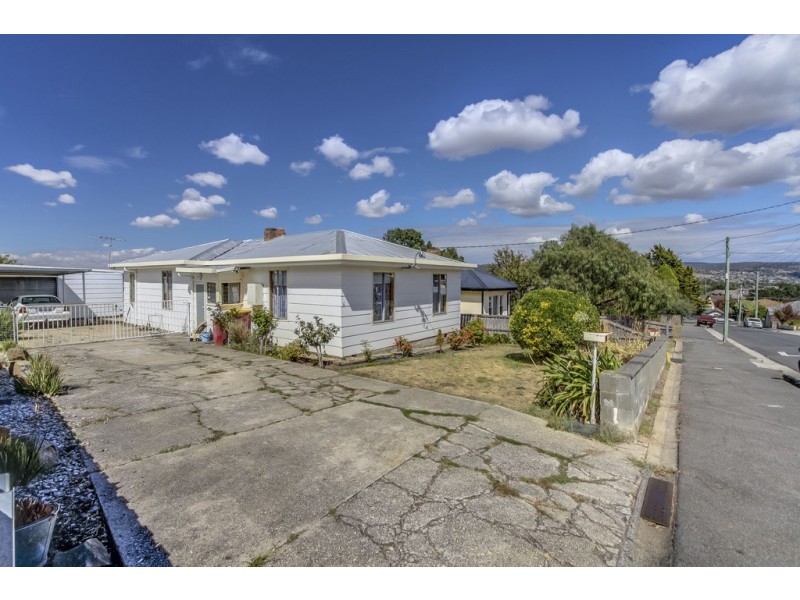 6 Walkers Avenue, Newnham TAS 7248