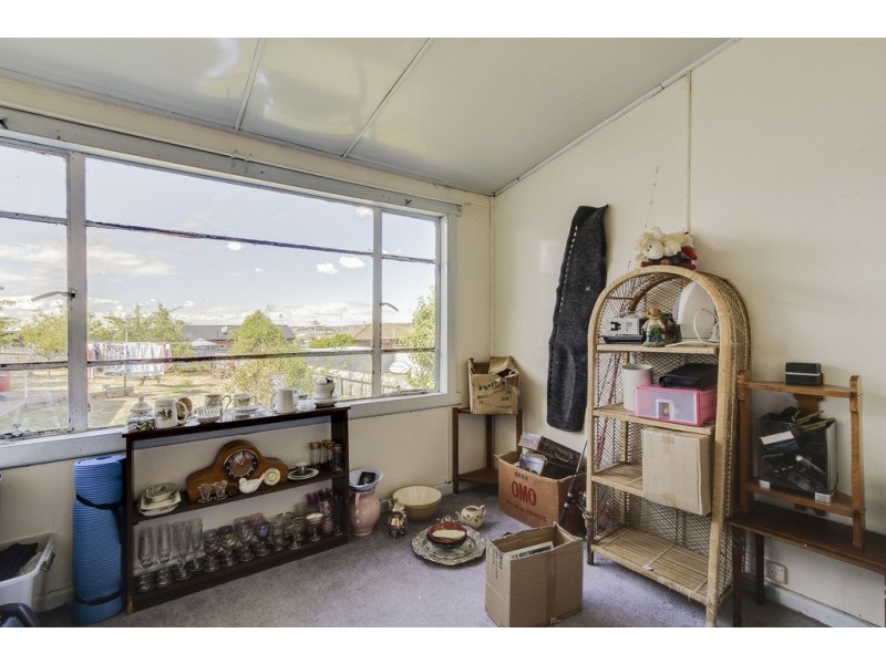 6 Walkers Avenue, Newnham TAS 7248