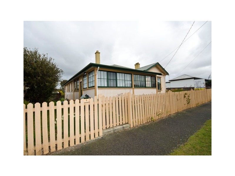 9 Napier Street, Youngtown TAS 7249