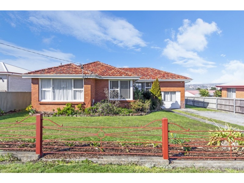 16 Arnold Street, Newnham TAS 7248