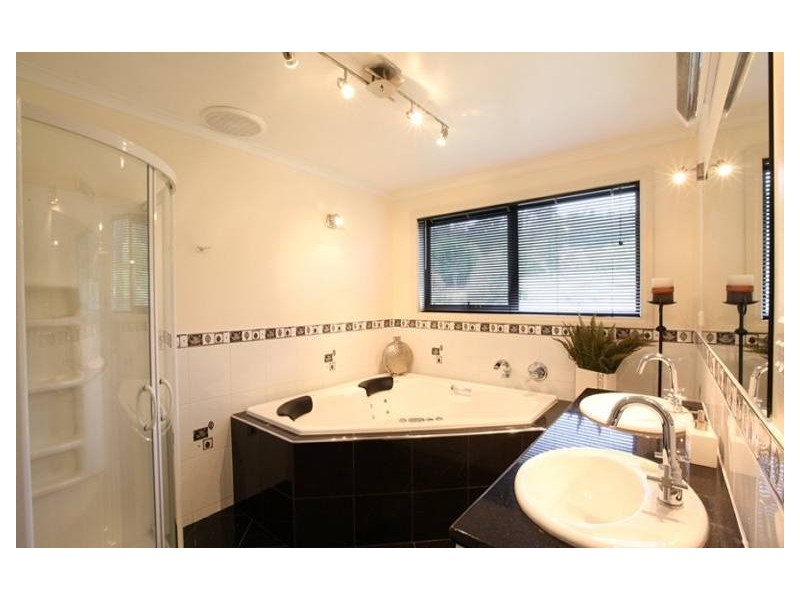 48 Bayview Drive, Blackstone Heights TAS 7250