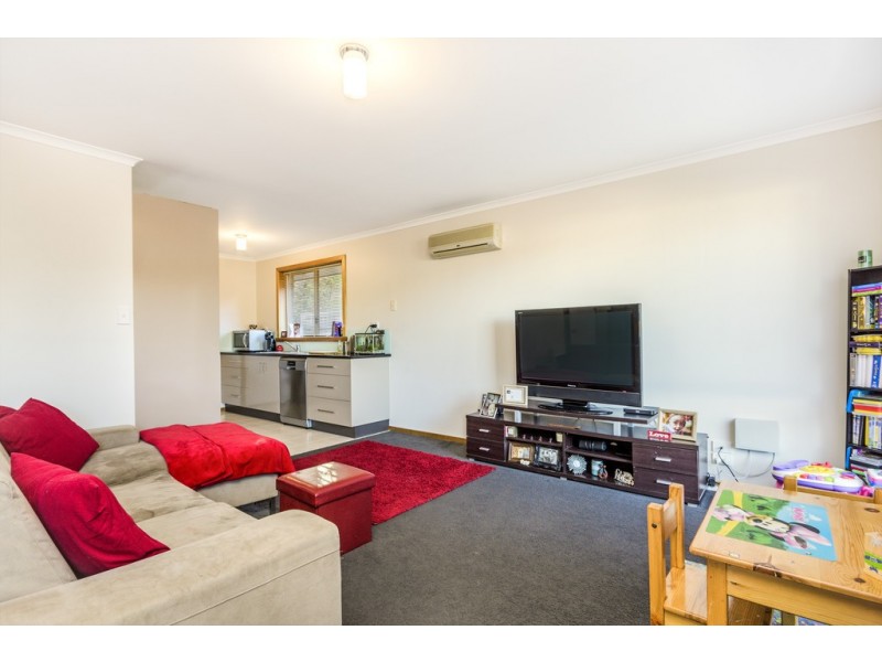 2/104 Pomona Road, Riverside TAS 7250