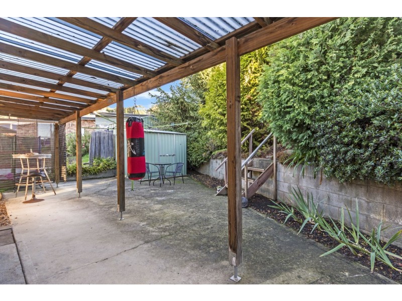 2/104 Pomona Road, Riverside TAS 7250