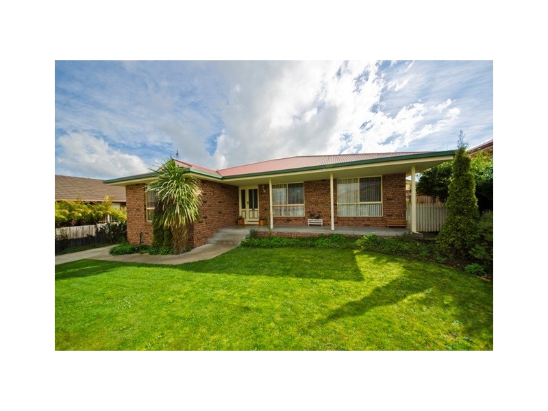 7 Rothesay Close, Newnham TAS 7248