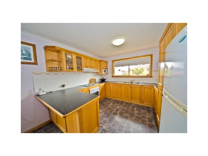 7 Rothesay Close, Newnham TAS 7248