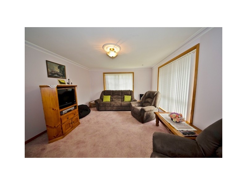 7 Rothesay Close, Newnham TAS 7248