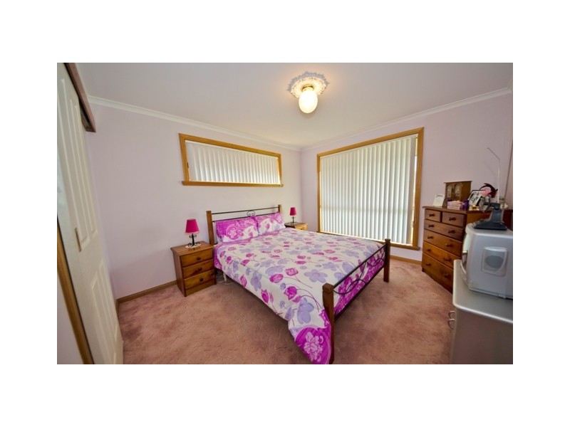 7 Rothesay Close, Newnham TAS 7248