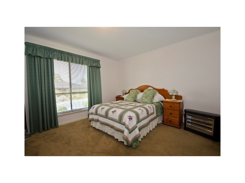 8 Knox Street, Prospect Vale TAS 7250