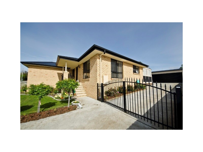 8 Knox Street, Prospect Vale TAS 7250