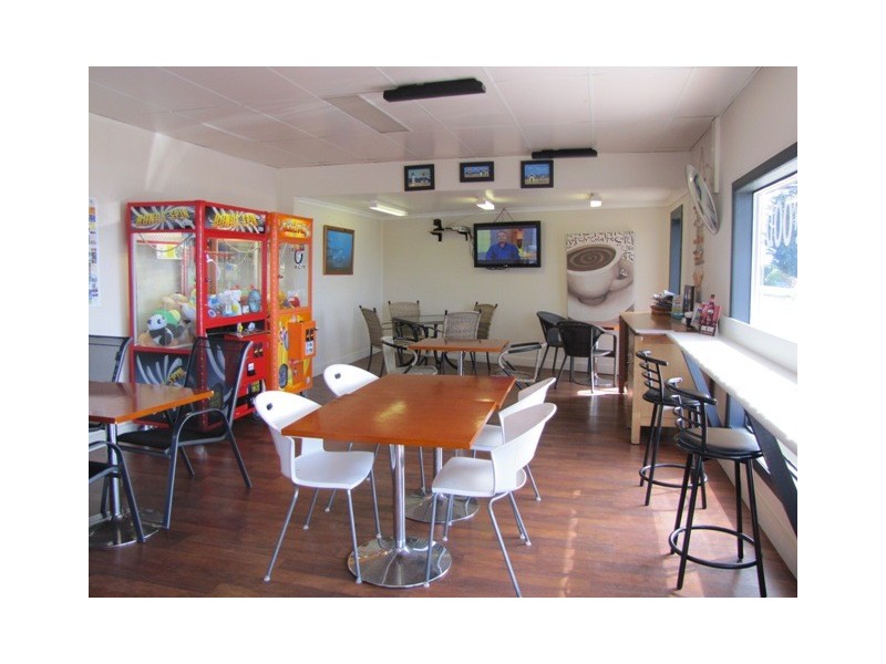 9 Esplanade, Beauty Point TAS 7270