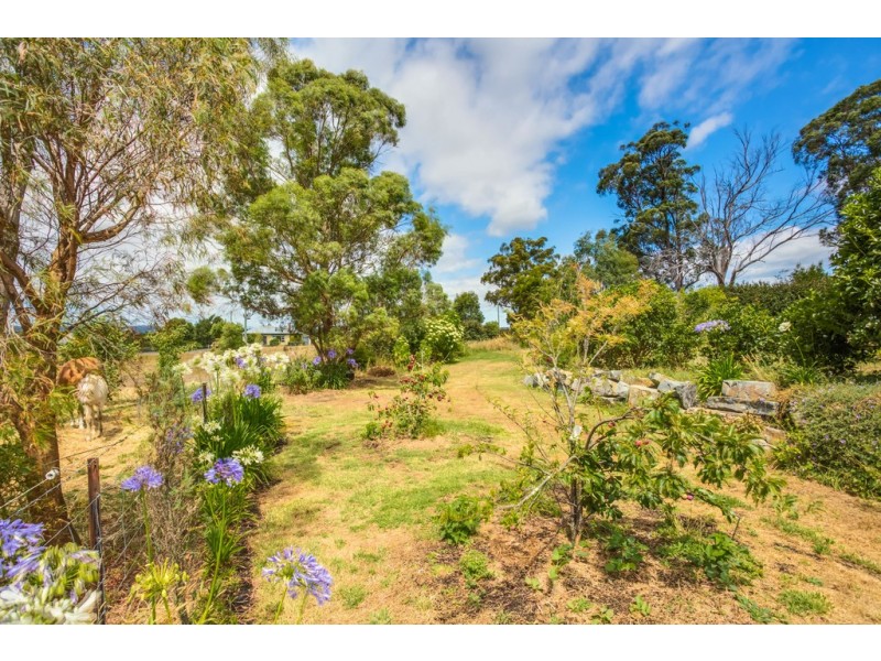 239-255 Weld Street, Beaconsfield TAS 7270