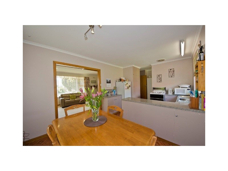 19 Henrietta Grove, West Launceston TAS 7250